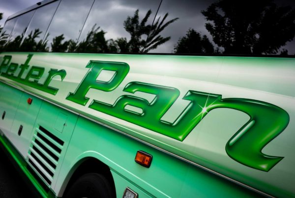 Peter Pan Bus